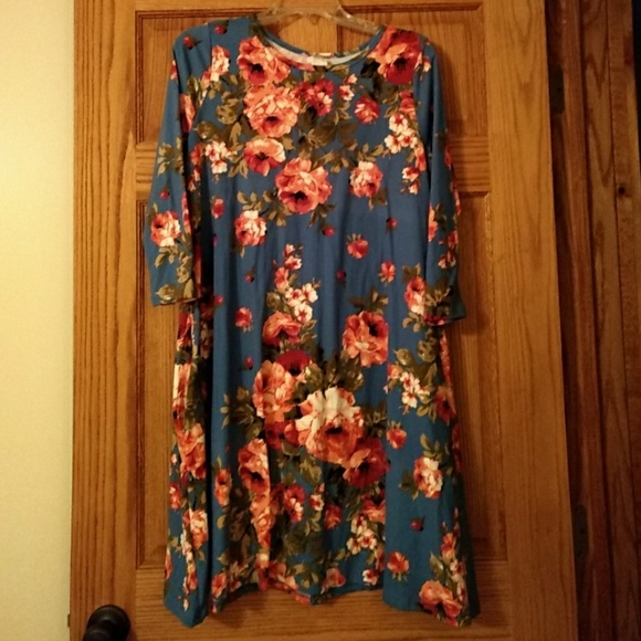 honey and lace dresses